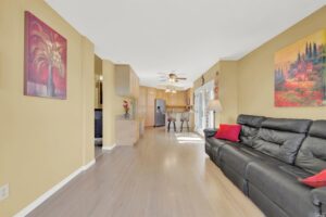 426e7995-c194-448f-bf6f-e6c06f247a82(1)