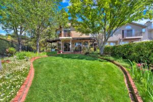 4f4c034d-e23b-46e3-a7fe-beb34e082c42(1)