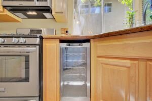 d0af3885-afe2-46bf-8e85-8fa364aa7099(1)