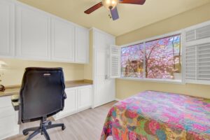 e5e6d5e7-7053-49b9-8338-11a67f1dbc5c(1)